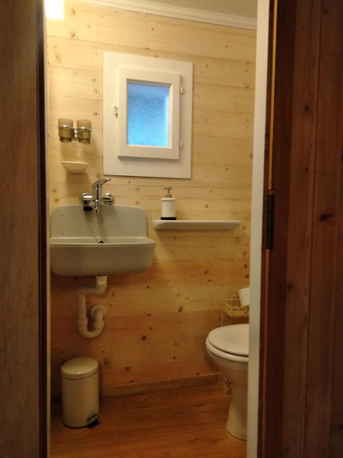 Petit Chalet Rustique Et Bucolique Bovernier Exterior photo