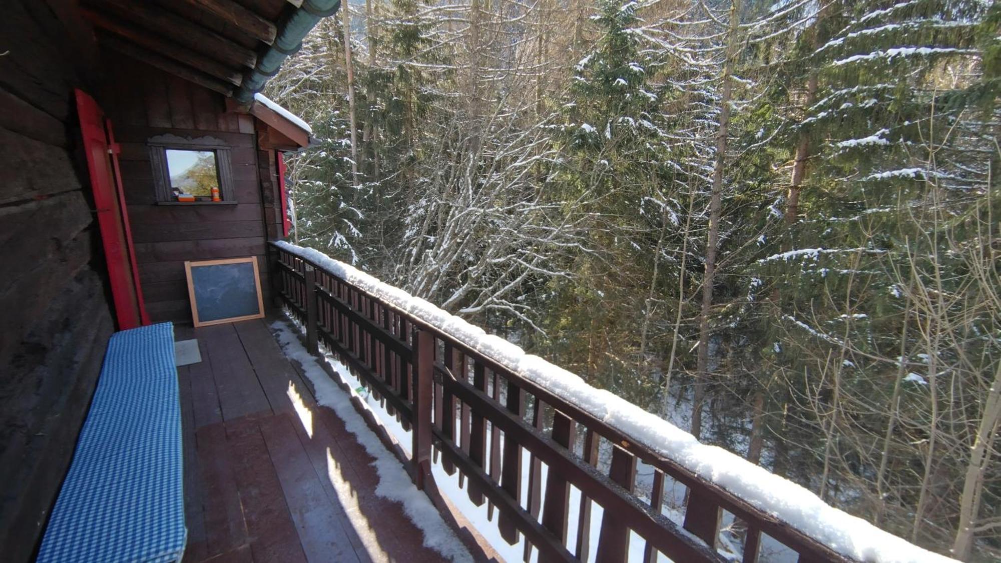 Petit Chalet Rustique Et Bucolique Bovernier Exterior photo