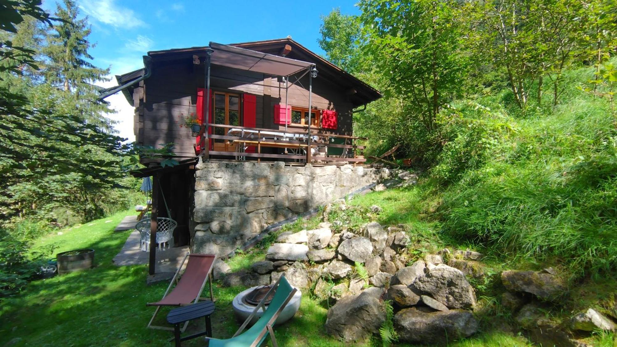 Petit Chalet Rustique Et Bucolique Bovernier Exterior photo