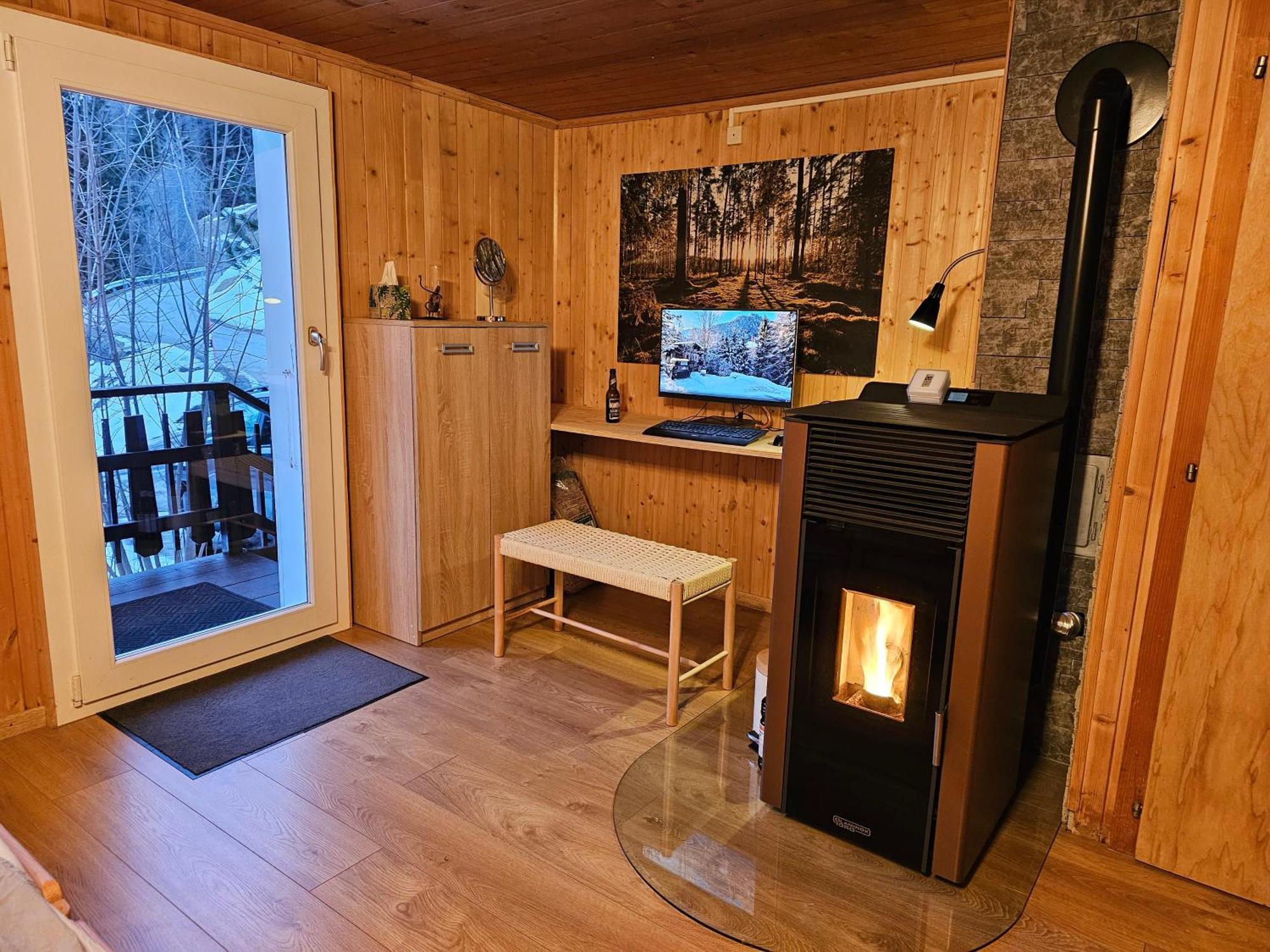 Petit Chalet Rustique Et Bucolique Bovernier Exterior photo